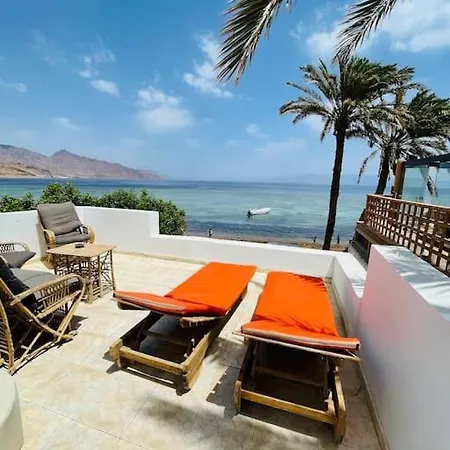 Appartement Blueberry Beachfront 2Br Apt 1St Line